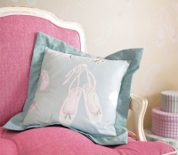 ballet-shoes-cushion